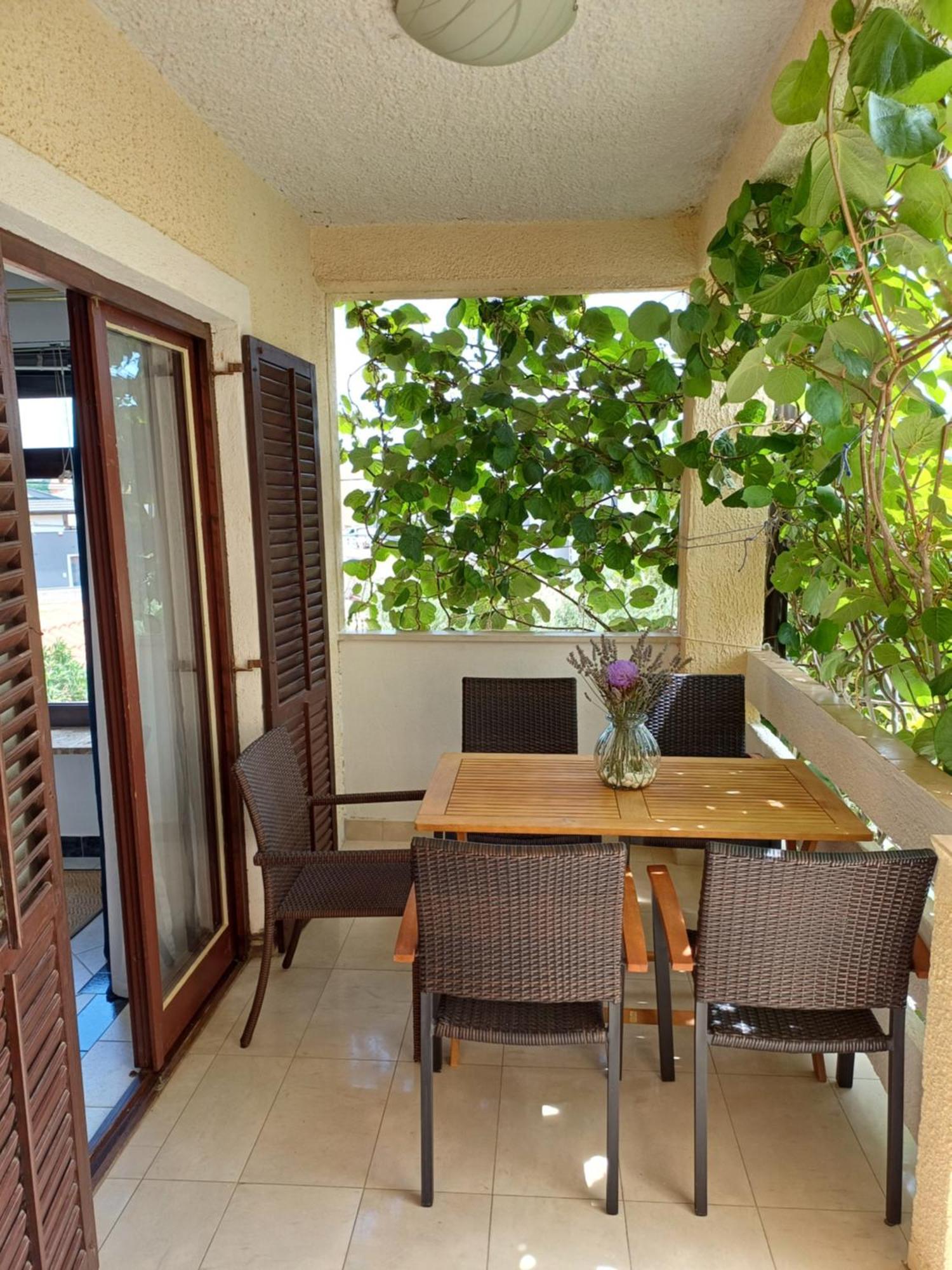 Apartment Saska 1 *